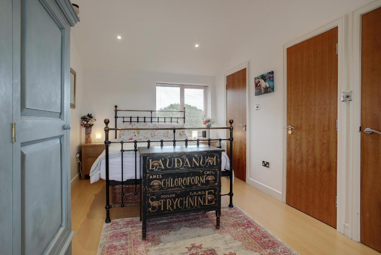 דירות ניוקאסל Beautiful Duplex Penthouse - Roof Garden, Views, Parking מראה חיצוני תמונה