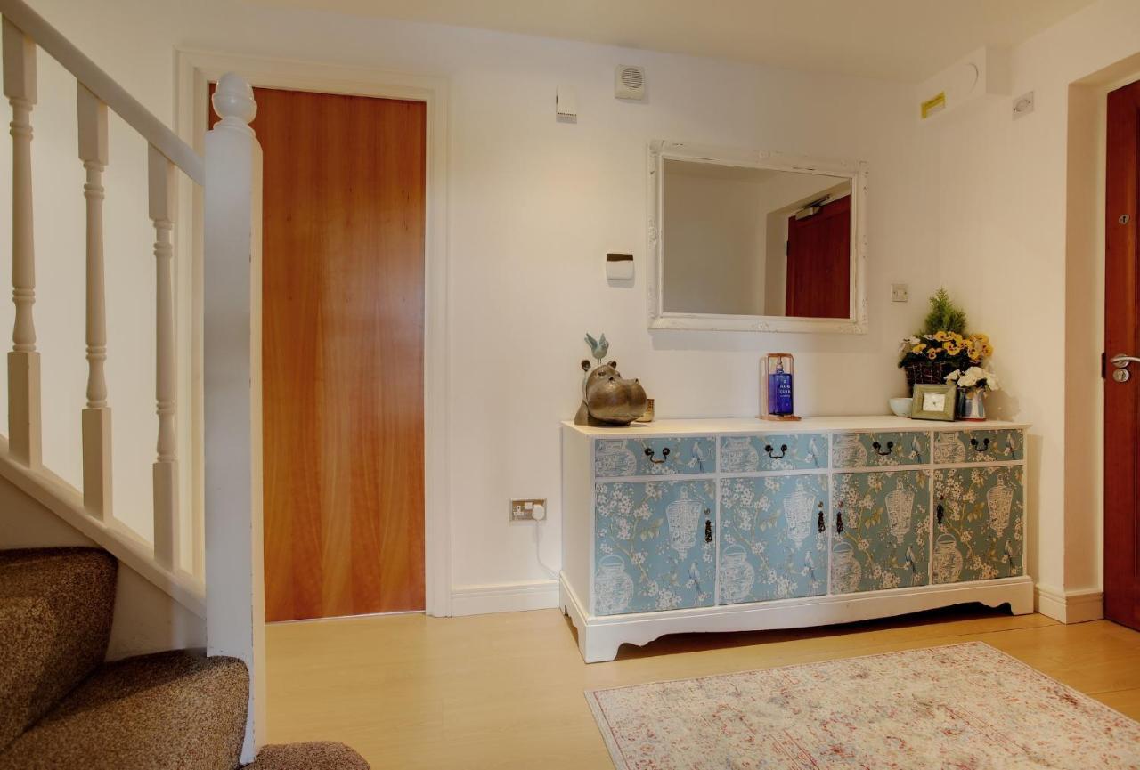 דירות ניוקאסל Beautiful Duplex Penthouse - Roof Garden, Views, Parking מראה חיצוני תמונה